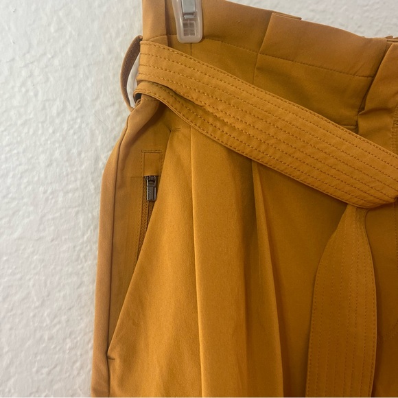 Athleta Skyline Short II Size 6 - Picture 3 of 14